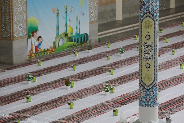 سفره افطاری حرم حضرت معصومه در شب میلاد امام حسن مجتبی(ع)