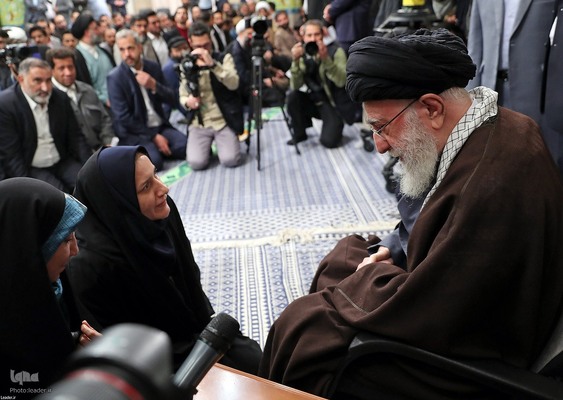 دیدار شاعران