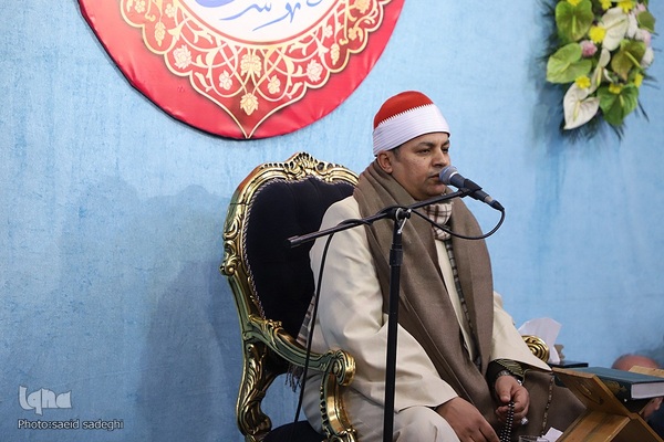 محفل انس با قرآن کریم با حضور قاری مصری در تبریز‎