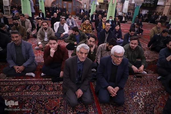 محفل انس با قرآن کریم با حضور قاری مصری در تبریز‎