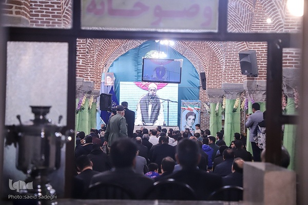 محفل انس با قرآن کریم با حضور قاری مصری در تبریز‎