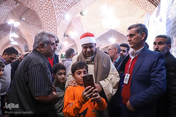 محفل انس با قرآن کریم با حضور قاری مصری در تبریز‎