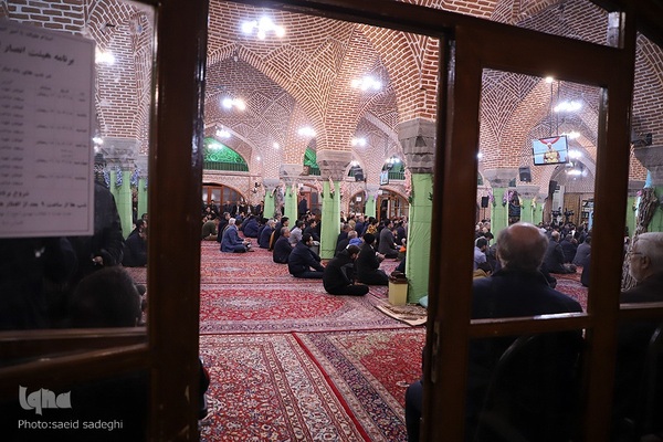 محفل انس با قرآن کریم با حضور قاری مصری در تبریز‎