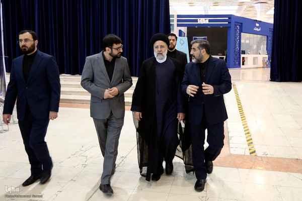 بازدید رئیس جمهور از نمایشگاه قرآن کریم