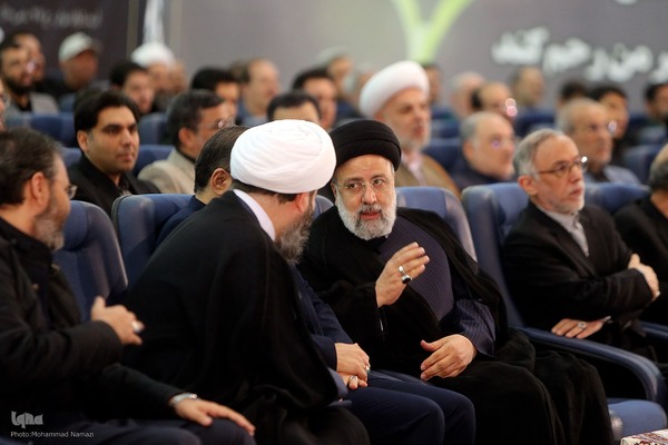 بیست و نهمین آئین تکریم خادمان قرآن کریم