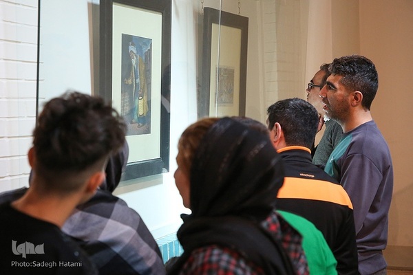 مسافران نوروزی در آرامگاه فردوسی مشهد