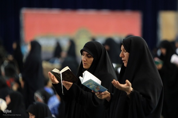 مراسم شب قدر در مصلی تهران