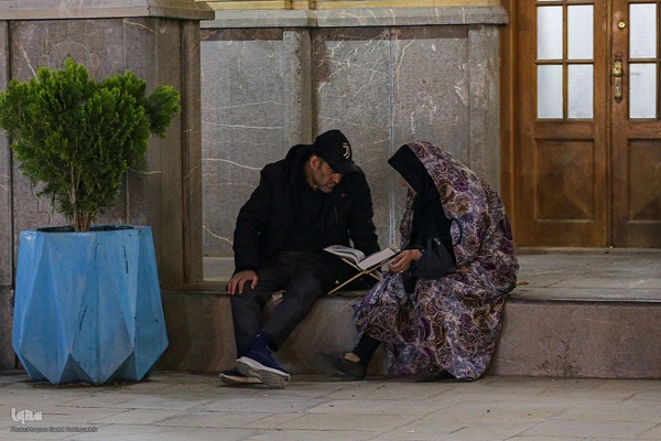 مراسم احیای شب قدر در شاهچراغ