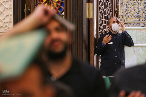 مراسم احیای شب قدر در شاهچراغ