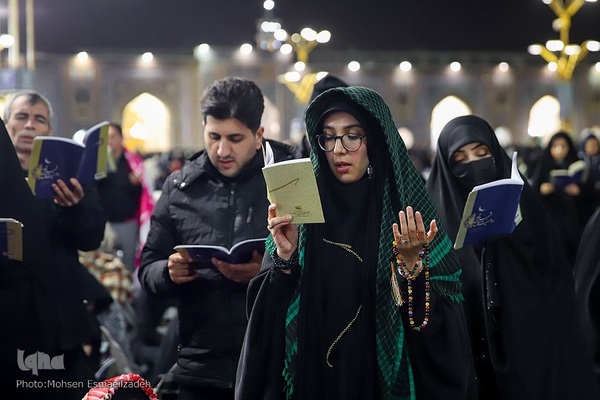 احیای شب ۲۱ رمضان در حرم مطهر رضوی