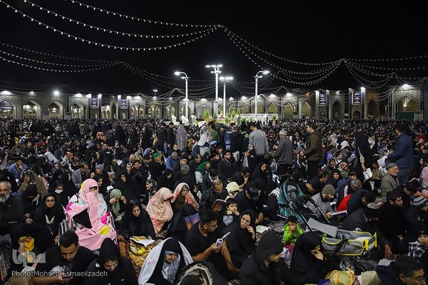 احیای شب ۲۱ رمضان در حرم مطهر رضوی