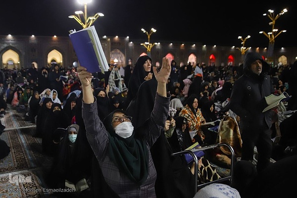 احیای شب ۲۱ رمضان در حرم مطهر رضوی