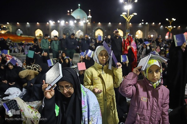 احیای شب ۲۱ رمضان در حرم مطهر رضوی