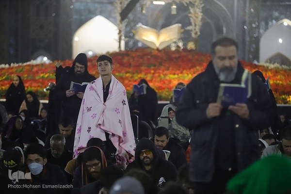 احیای شب ۲۱ رمضان در حرم مطهر رضوی