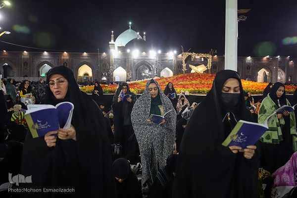 احیای شب ۲۱ رمضان در حرم مطهر رضوی