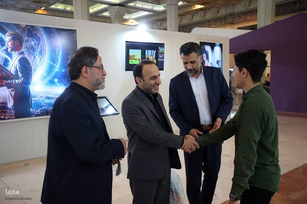 بازدید معاون فرهنگی و اجتماعی وزیر علوم از نمایشگاه قرآن