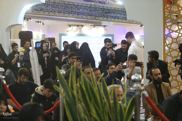 غرفه شورای عالی قرآن شهرداری تهران در آخرین روز نمایشگاه