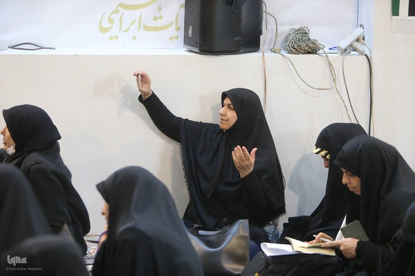 غرفه شورای عالی قرآن شهرداری تهران در آخرین روز نمایشگاه