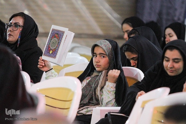 شب قدر در آسایشگاه معلولین شهید بهشتی مشهد