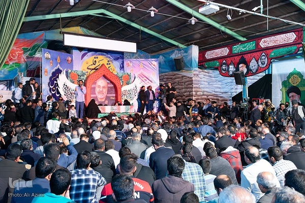 آیین وداع با پیکر سردار شهید محمدرضا زاهدی در گلستان شهدای اصفهان