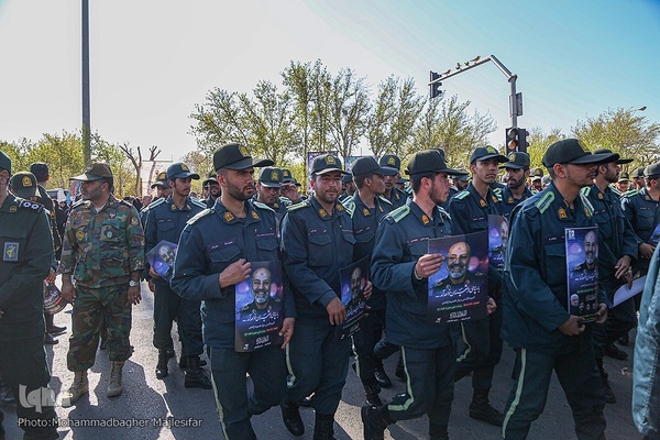 آیین تشییع و خاکسپاری پیکر شهید زاهدی در اصفهان