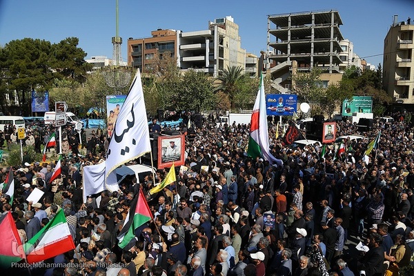 آیین تشییع و خاکسپاری پیکر شهید زاهدی در اصفهان