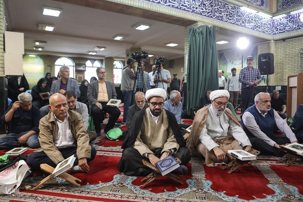 محفل انس با قرآن در مسجد سیدالشهدا