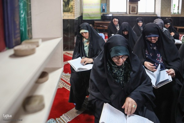 محفل انس با قرآن در مسجد سیدالشهدا