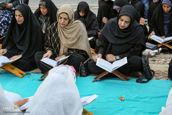 محفل انس با قرآن «نور علی نور»