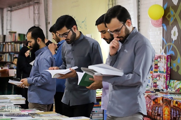 چهارمین روز نمایشگاه قرآن و عترت خوزستان