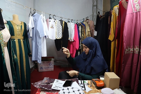 چهارمین روز نمایشگاه قرآن و عترت خوزستان