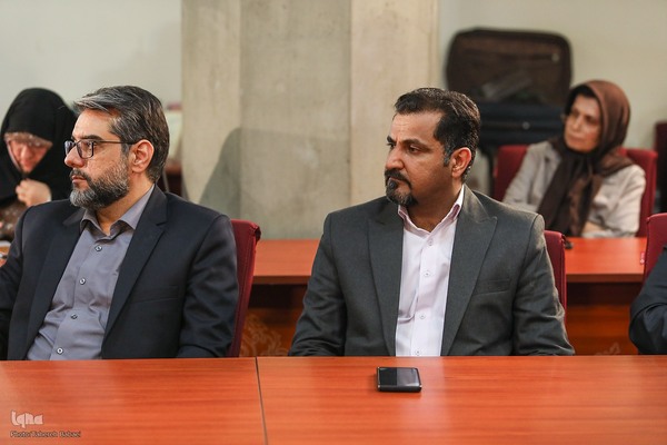 بررسی «مفاتیح الجنان» در نشست صد کتاب ماندگار قرن