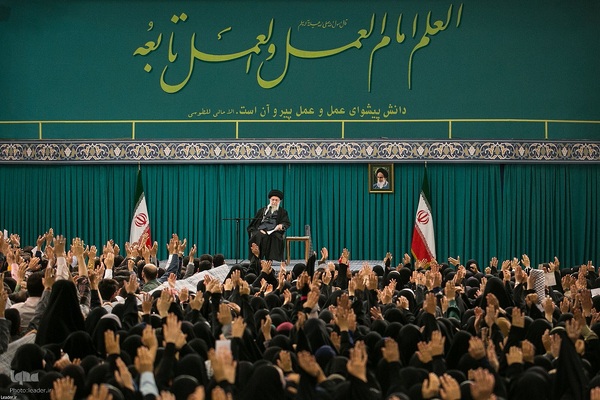 دیدار رمضانی دانشجویان با رهبر انقلاب