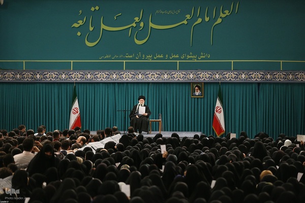 دیدار رمضانی دانشجویان با رهبر انقلاب