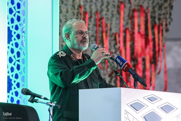 محفل انس با قرآن و دومین جشنواره قرآنی نور سپاه