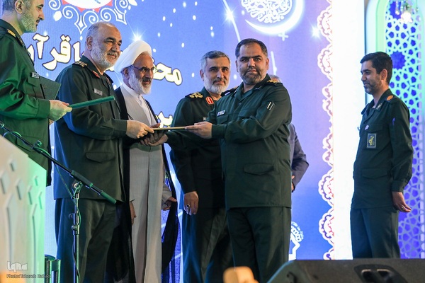 محفل انس با قرآن و دومین جشنواره قرآنی نور سپاه