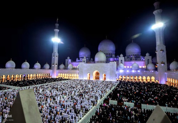 ماه رمضان در مسجد شیخ زاید امارات