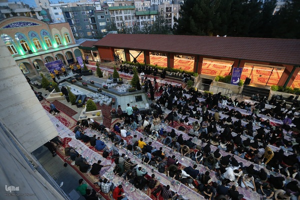 محفل دانشجویی انس با قرآن كريم در دانشگاه علم و فرهنگ