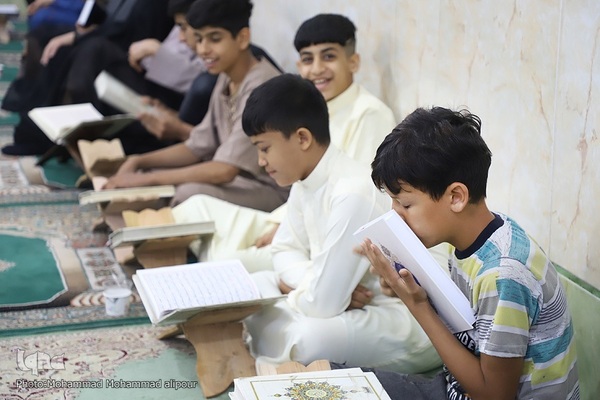 جزءخوانی قرآن در مسجد امام موسی کاظم(ع) کارون