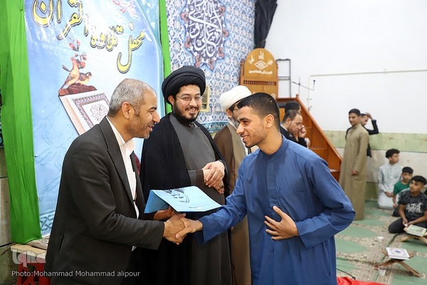 جزءخوانی قرآن در مسجد امام موسی کاظم(ع) کارون