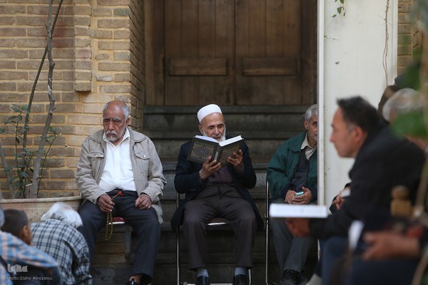 جزء خوانی قرآن کریم در خانه موزه شهید مدرس