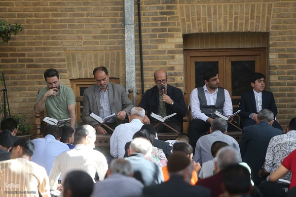 جزء خوانی قرآن کریم در خانه موزه شهید مدرس