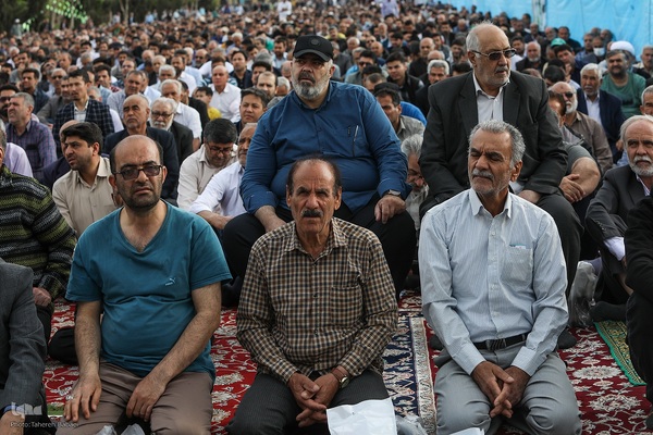 نماز عید سعید فطر در حرم حضرت عبدالعظیم(ع)