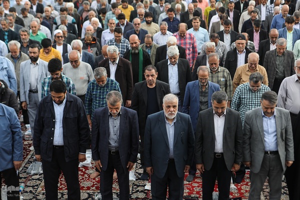 نماز عید سعید فطر در حرم حضرت عبدالعظیم(ع)