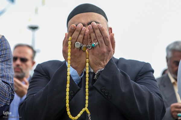 نماز عید سعید فطر در حرم حضرت عبدالعظیم(ع)