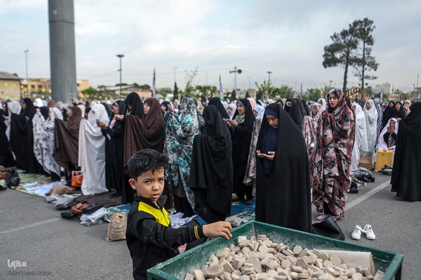 نماز عید سعید فطر در حرم حضرت عبدالعظیم(ع)