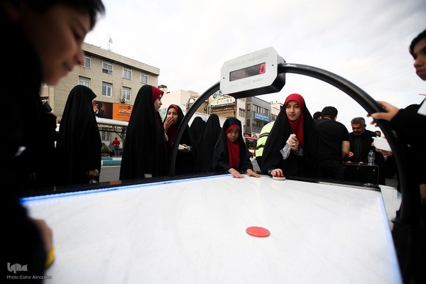 حواشی نماز بندگی و همبستگی عید فطر در تهران