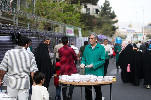 حواشی نماز بندگی و همبستگی عید فطر در تهران