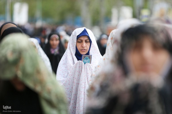 حواشی نماز بندگی و همبستگی عید فطر در تهران