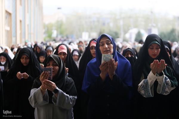 حواشی نماز بندگی و همبستگی عید فطر در تهران